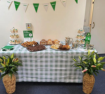 macmillan cakes display